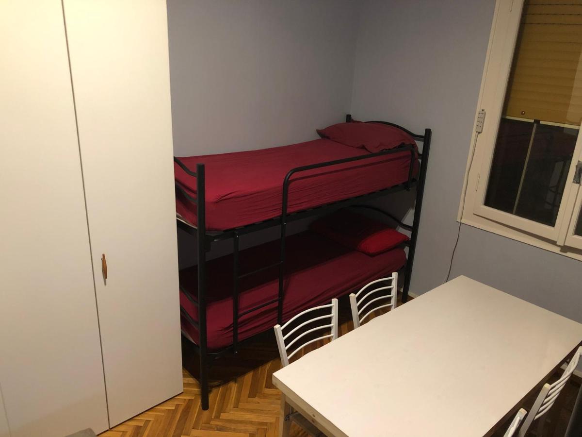 הוסטל מודנה Euro House מראה חיצוני תמונה