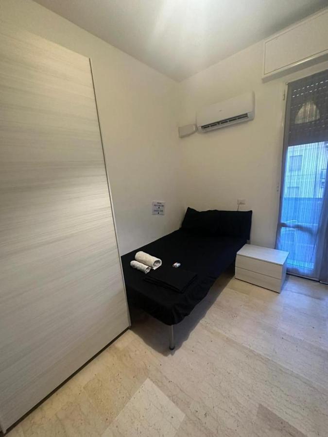 הוסטל מודנה Euro House מראה חיצוני תמונה