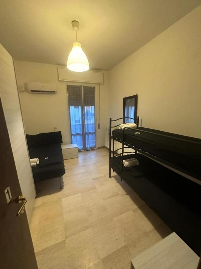 הוסטל מודנה Euro House מראה חיצוני תמונה